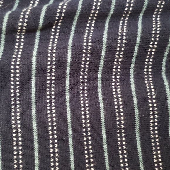 GAP Factory Men's V-Neck Navy Striped Long Sleeve Sweater - XXL - Picture 2 of 7